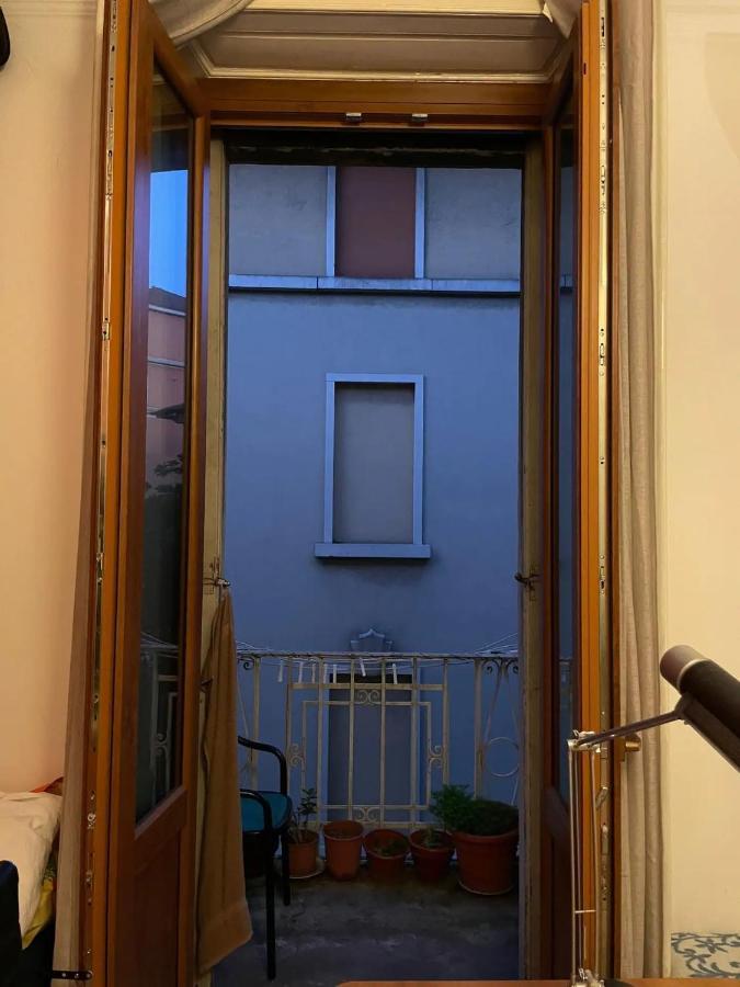 A Room In A Beautiful Apartment In The City Center Milan Luaran gambar