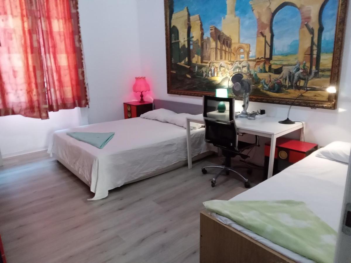 A Room In A Beautiful Apartment In The City Center Milan Luaran gambar